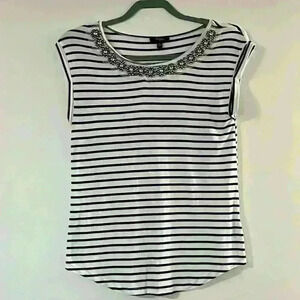 Cupio size s shirt which collar details